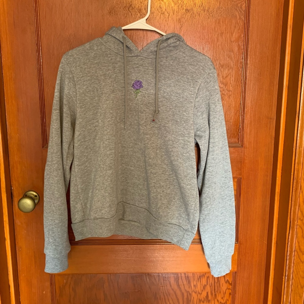 Gray sweat shirt with purple rose